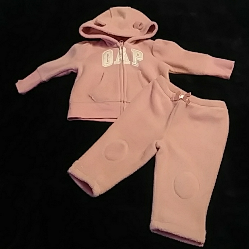 2 peice jacket/ pant 3 to 6 mos